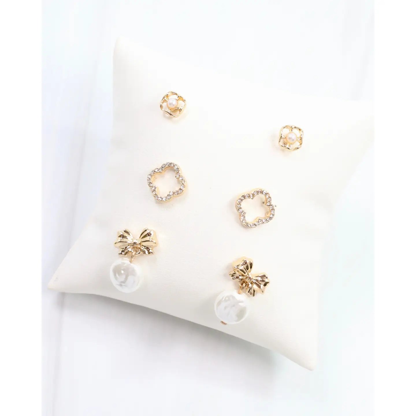 Clover and Pearl Earring Set